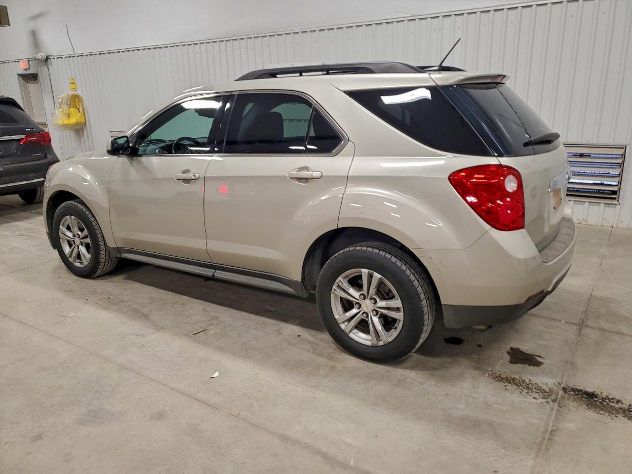 2014 CHEVROLET EQUINOX LT photo 2