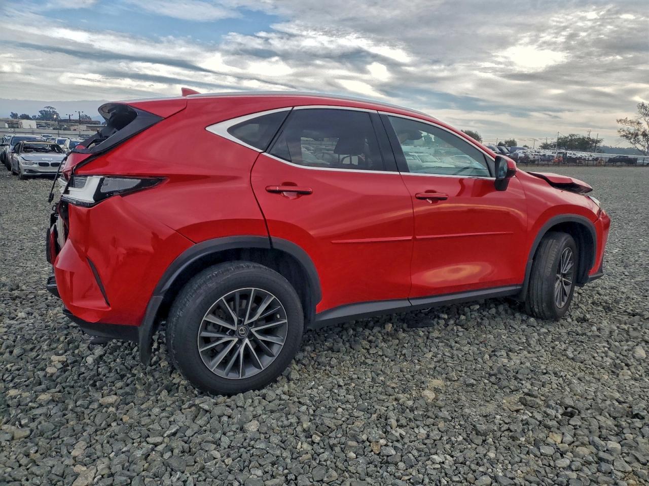 2022 LEXUS NX 350H photo 5