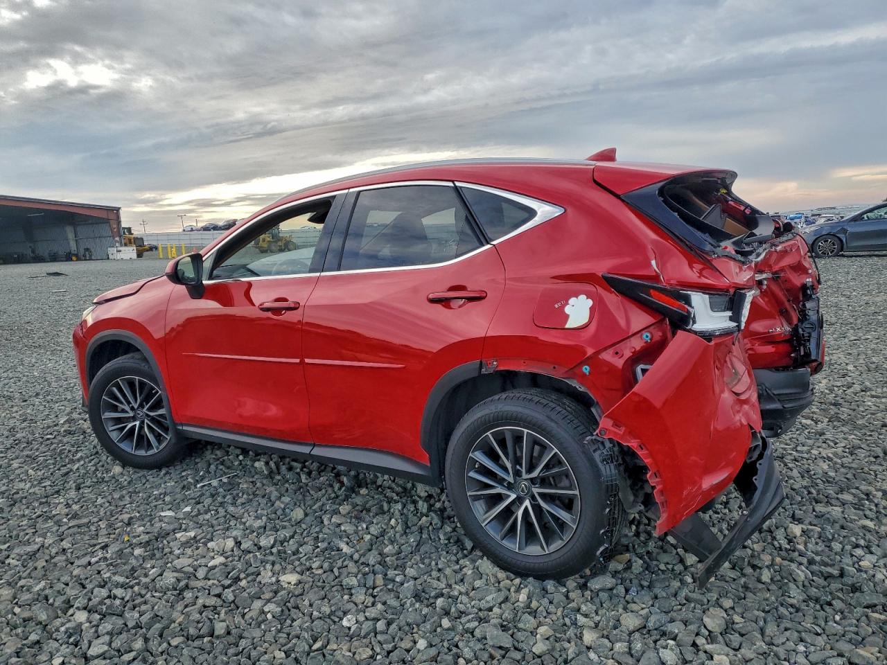 2022 LEXUS NX 350H photo 3