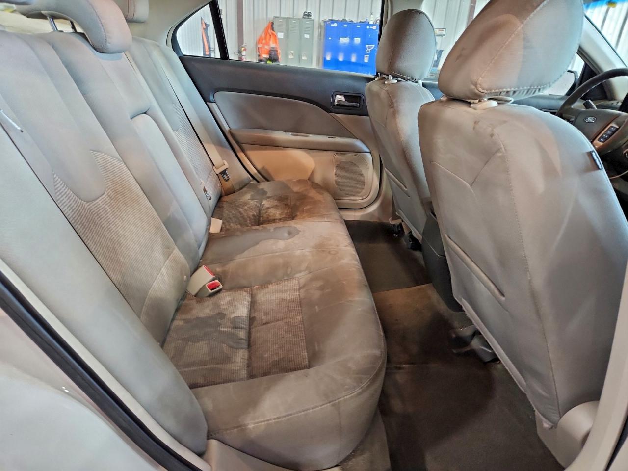 2012 FORD FUSION SE photo 19