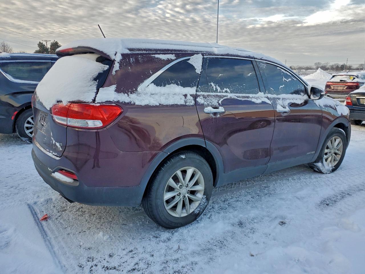 2017 KIA SORENTO LX photo 5