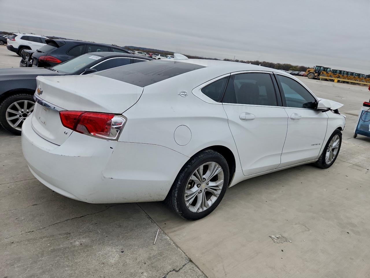 2015 CHEVROLET IMPALA LT photo 3