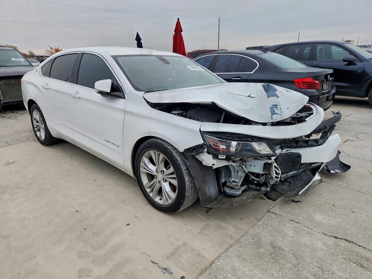 2015 CHEVROLET IMPALA LT photo 4