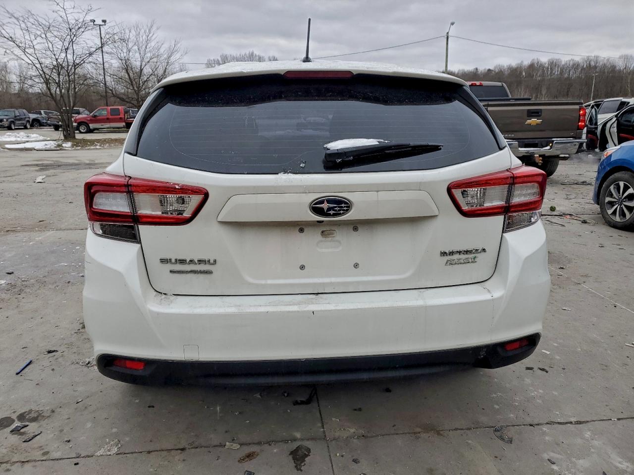 2017 SUBARU IMPREZA photo 11
