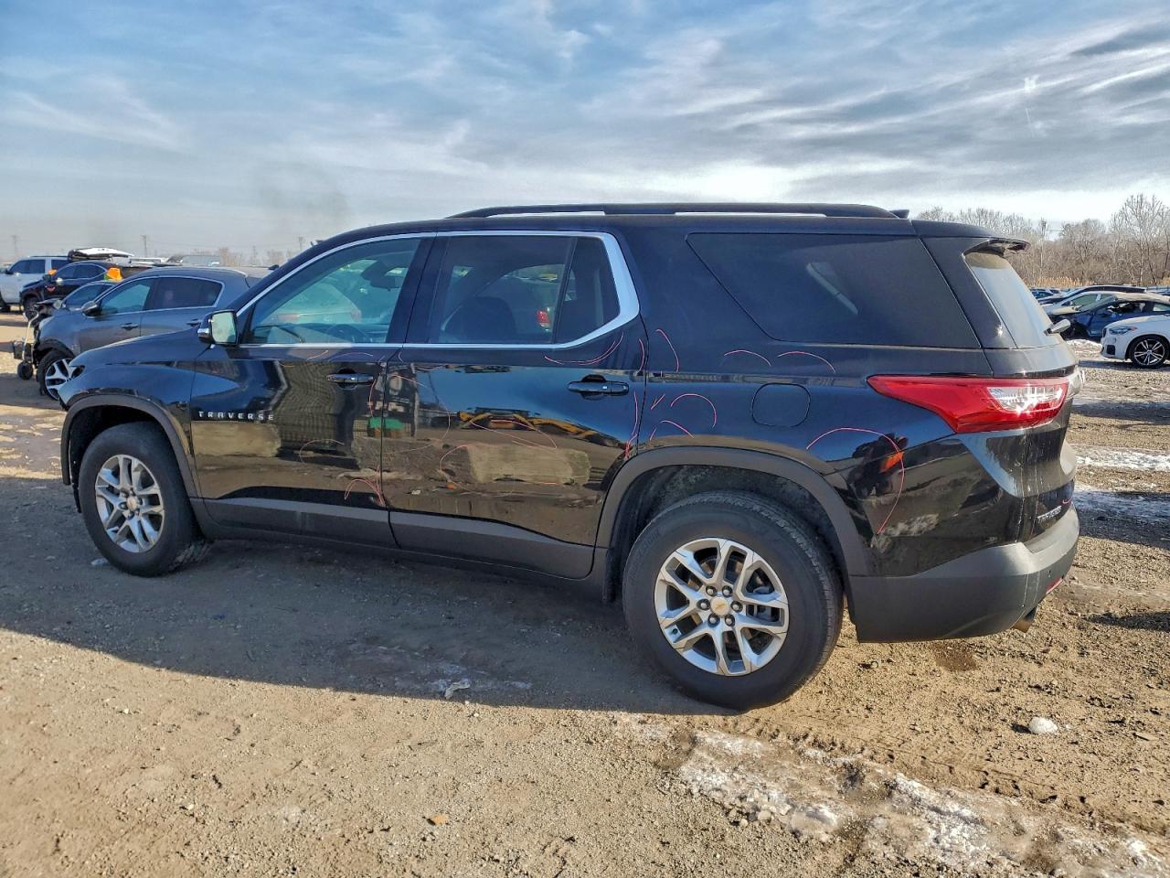 2020 CHEVROLET TRAVERSE LT photo 4
