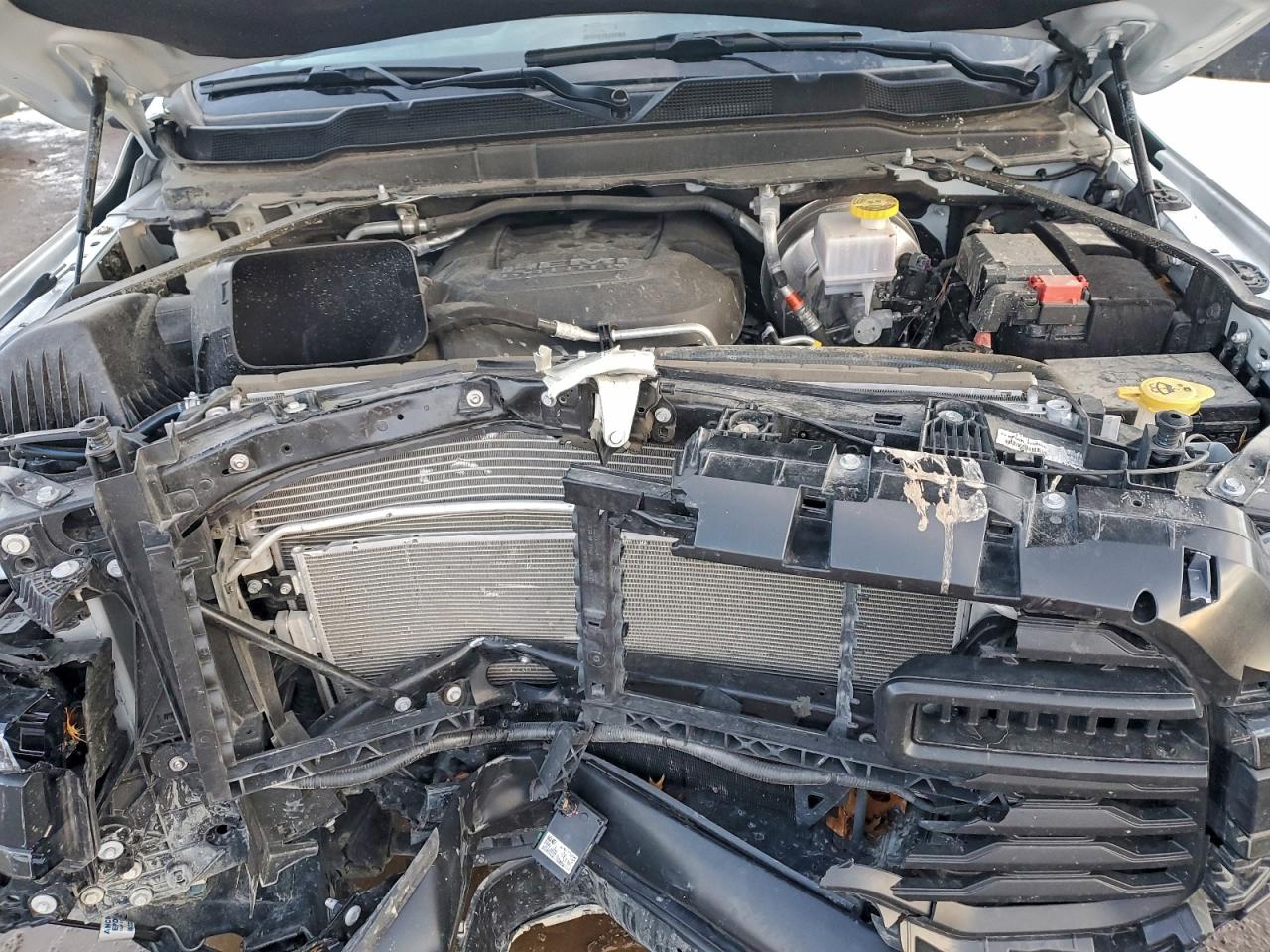 2025 RAM 2500 TRADESMAN photo 31