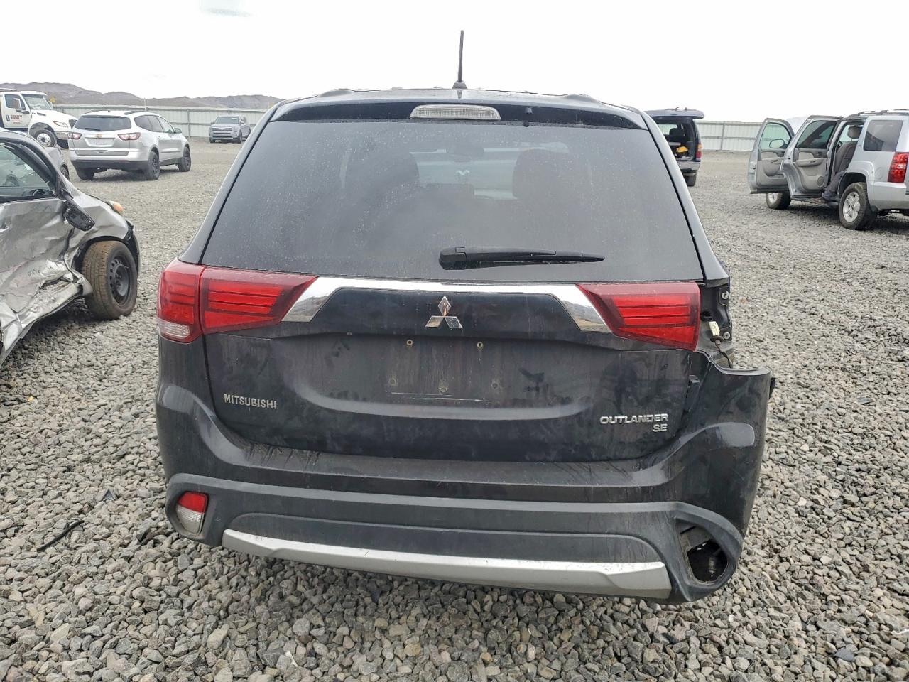 2016 MITSUBISHI OUTLANDER SE photo 11