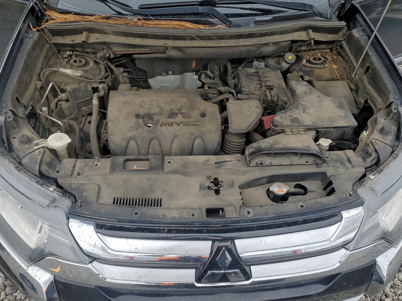 2016 MITSUBISHI OUTLANDER SE photo 23