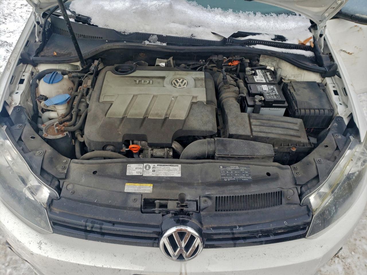 2011 VOLKSWAGEN GOLF photo 31