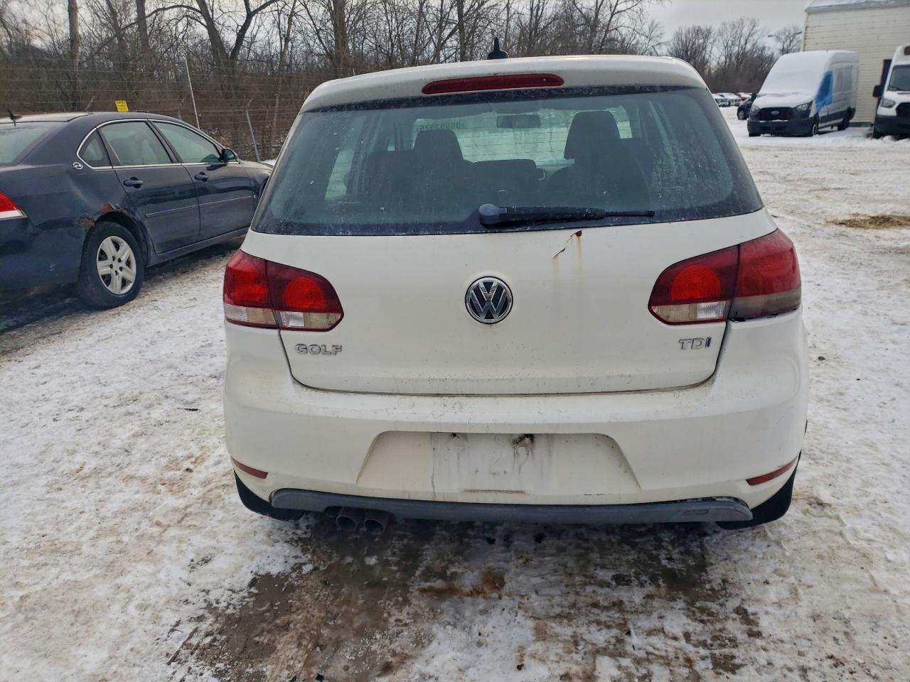 2011 VOLKSWAGEN GOLF photo 16