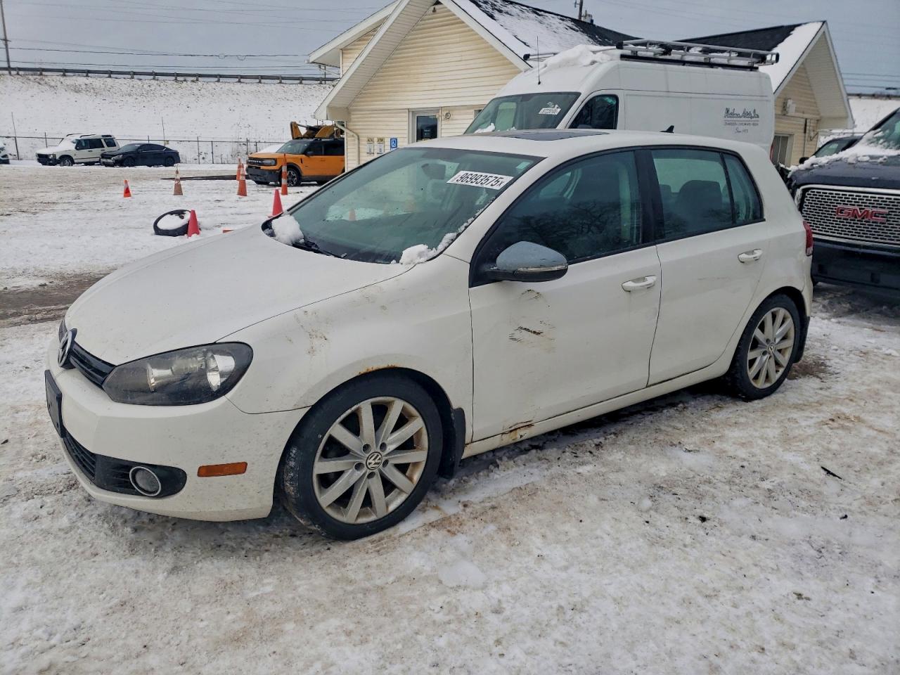 2011 VOLKSWAGEN GOLF