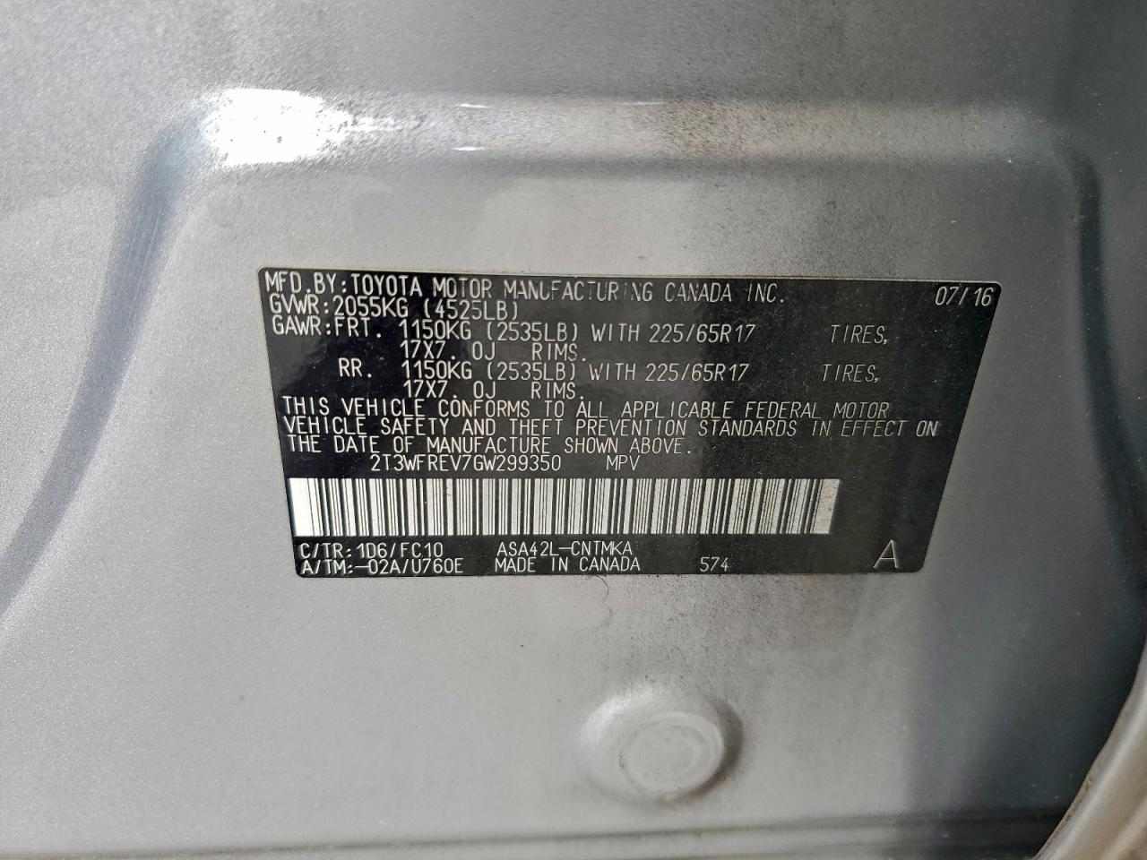 2016 TOYOTA RAV4 XLE photo 37