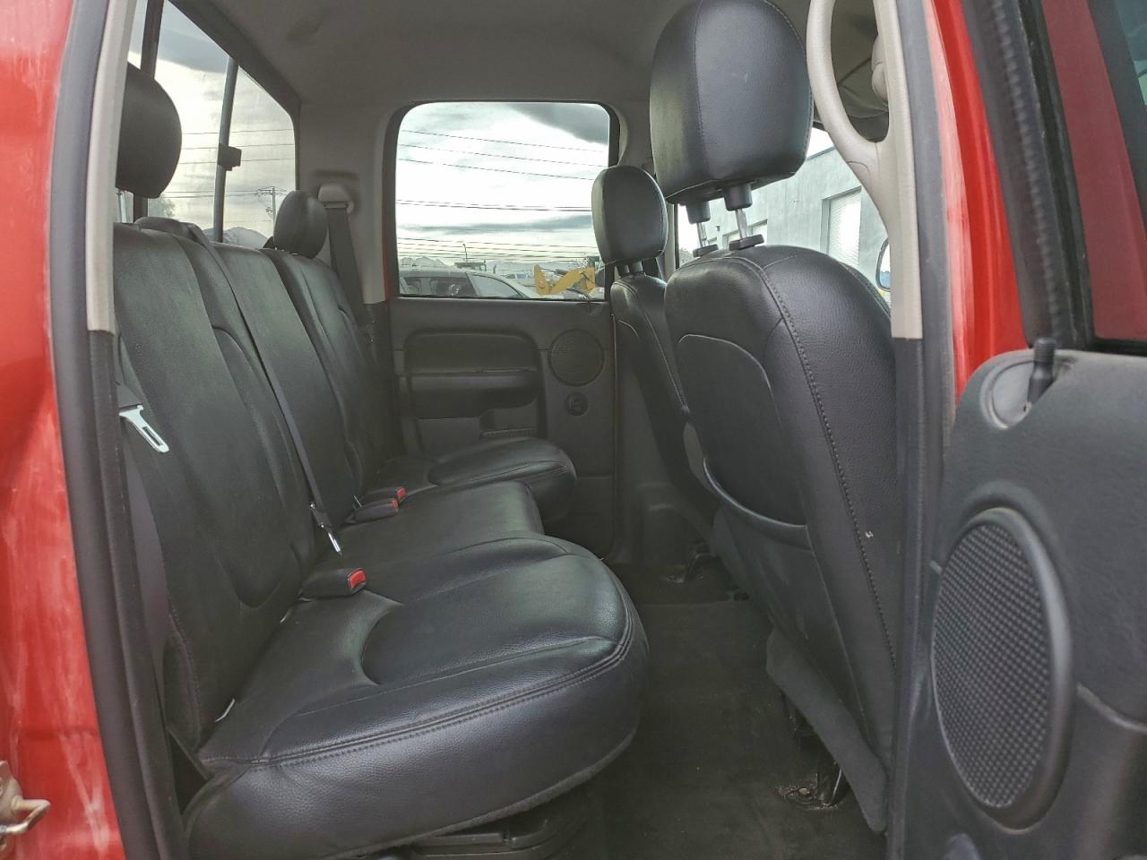 2004 DODGE RAM 1500 ST photo 10