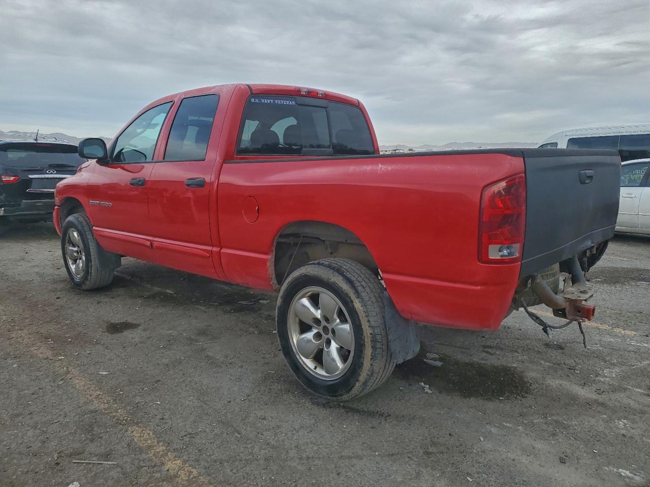 2004 DODGE RAM 1500 ST photo 2