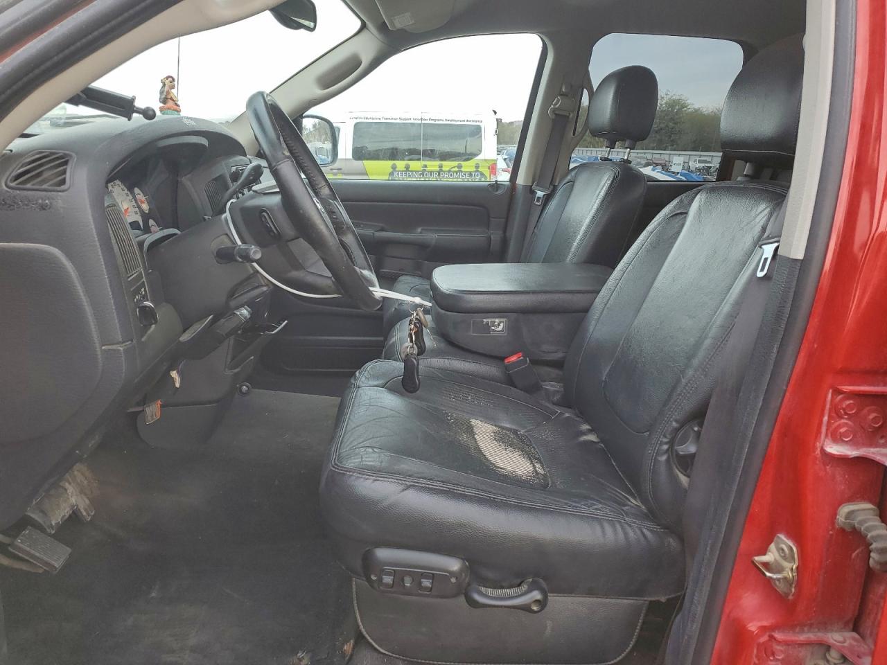 2004 DODGE RAM 1500 ST photo 7