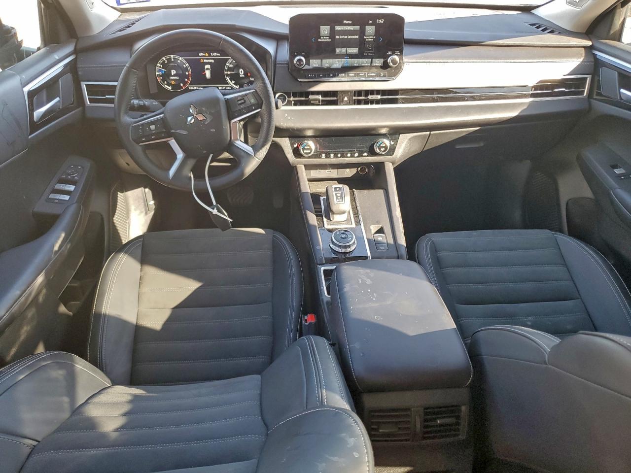 2024 MITSUBISHI OUTLANDER SE photo 15