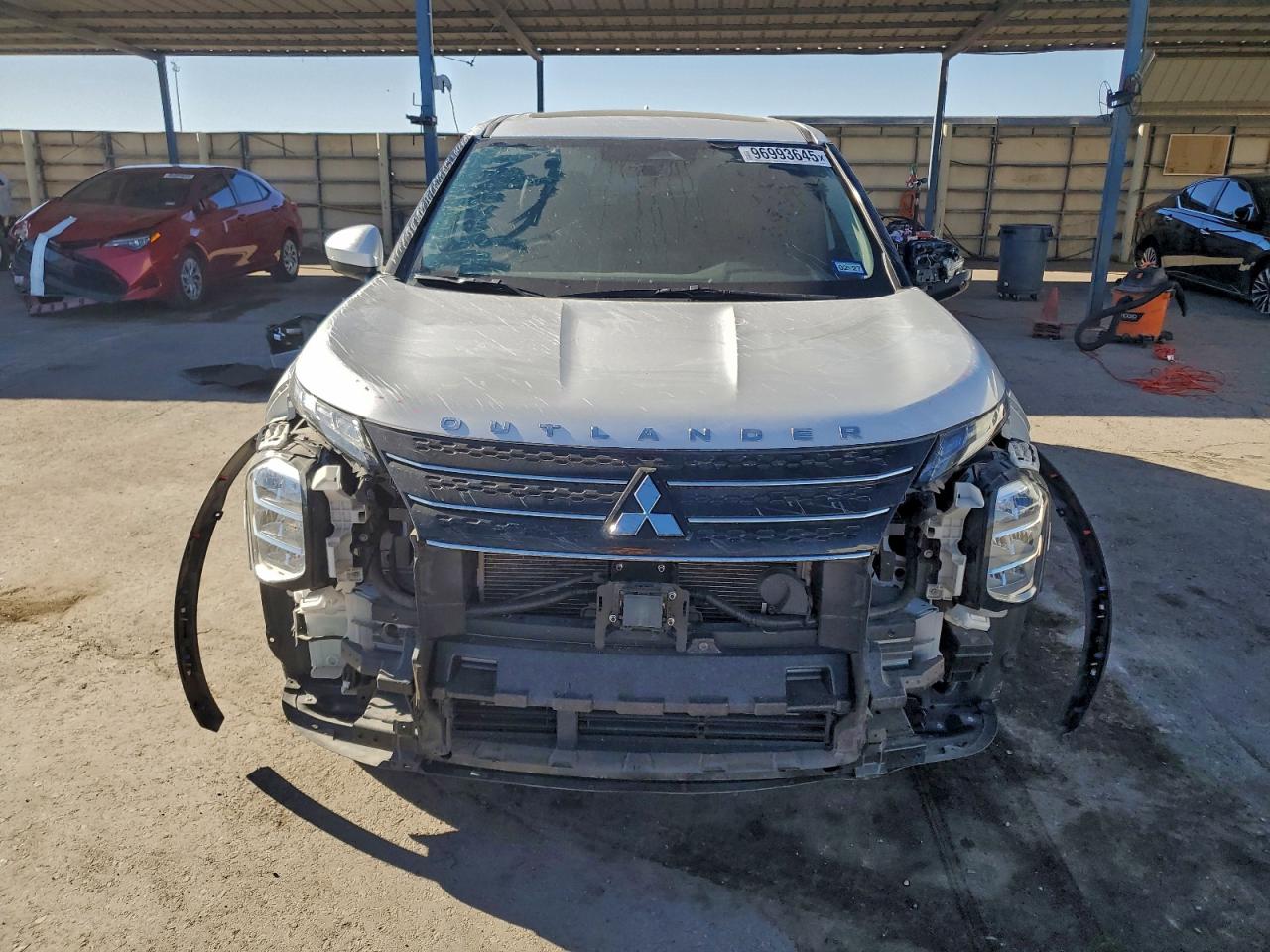2024 MITSUBISHI OUTLANDER SE photo 9
