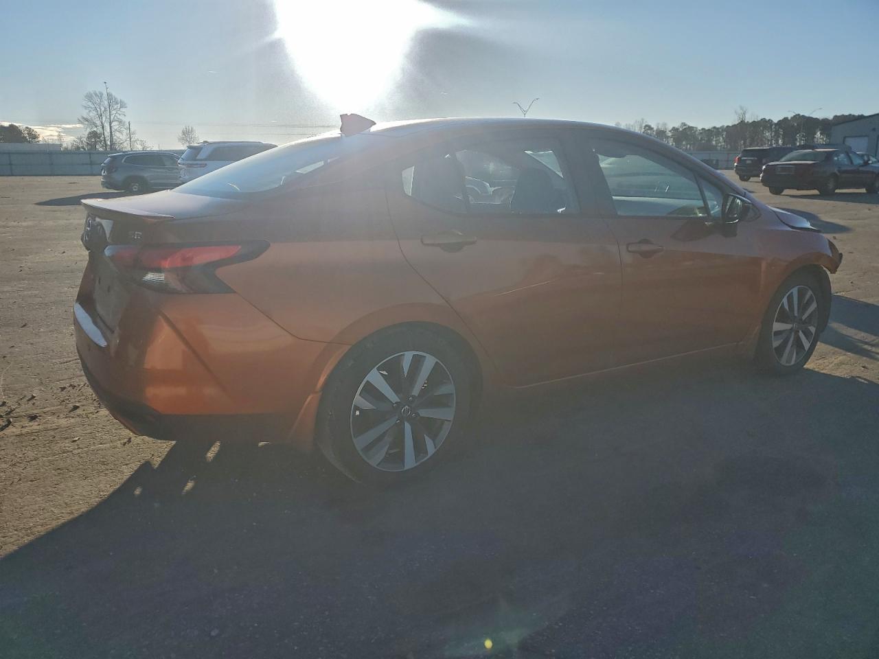 2020 NISSAN VERSA SR photo 3