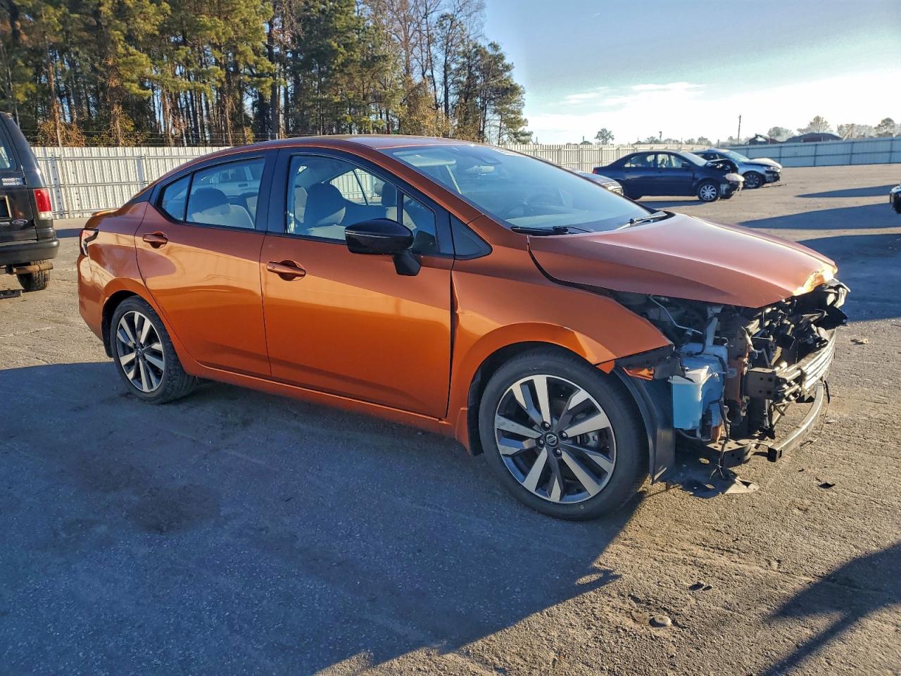 2020 NISSAN VERSA SR photo 4