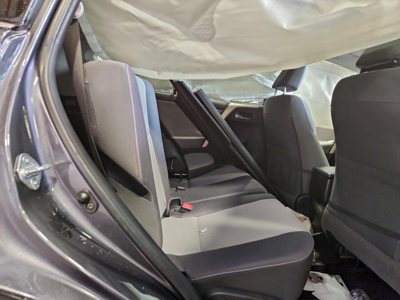 2014 TOYOTA RAV4 XLE photo 11