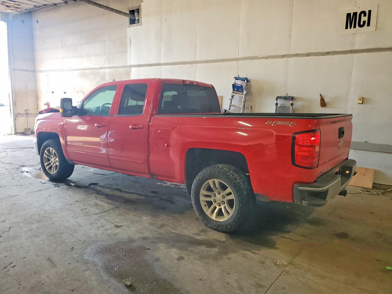 2017 CHEVROLET SILVERADO K1500 LT photo 2