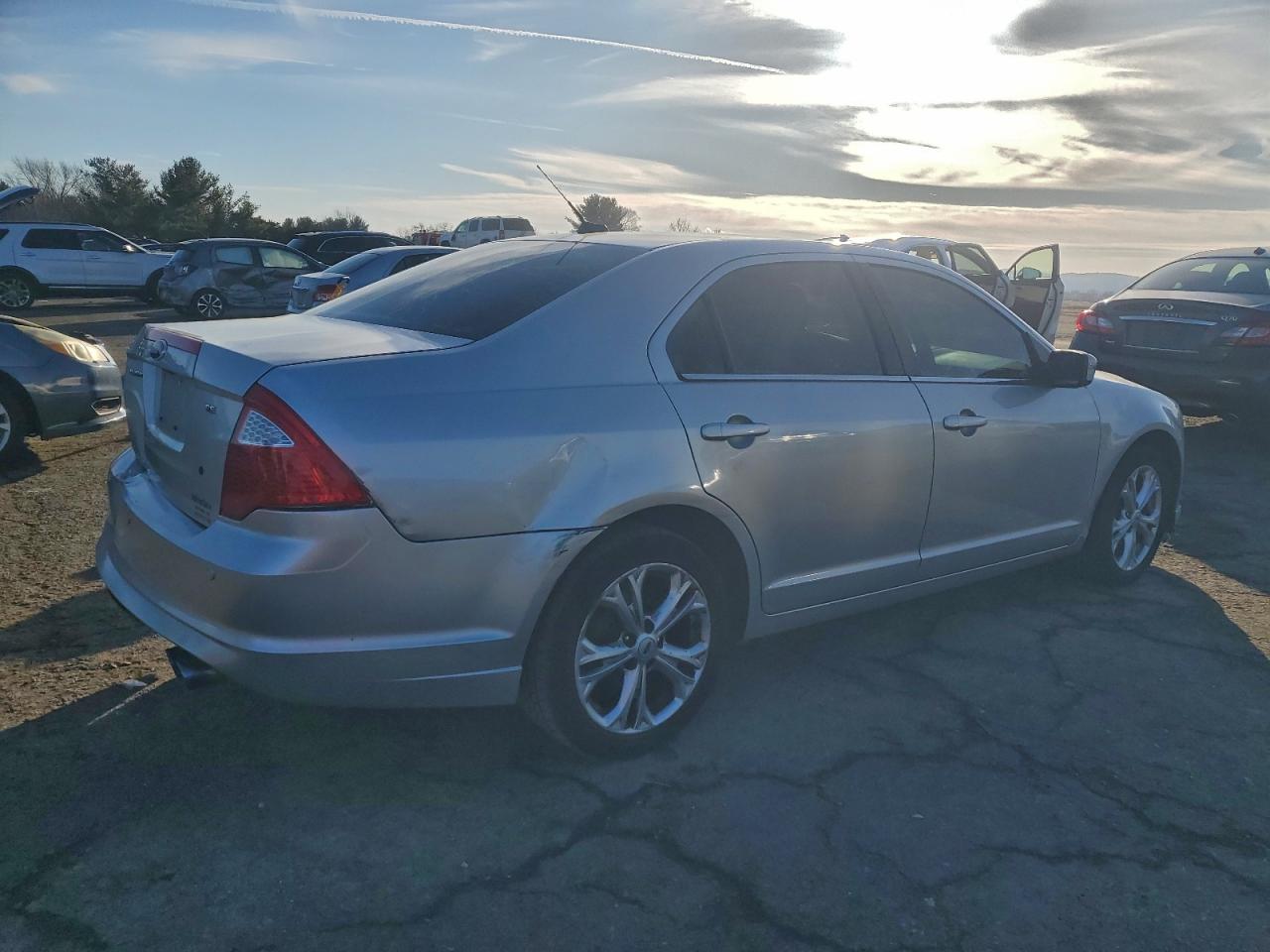 2012 FORD FUSION SE photo 3