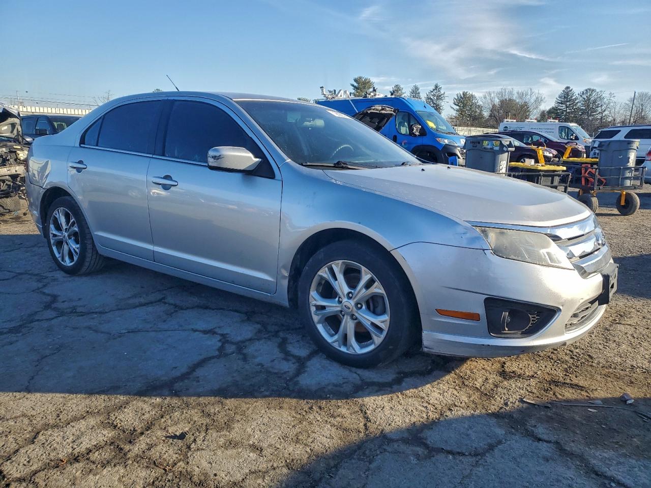 2012 FORD FUSION SE photo 4