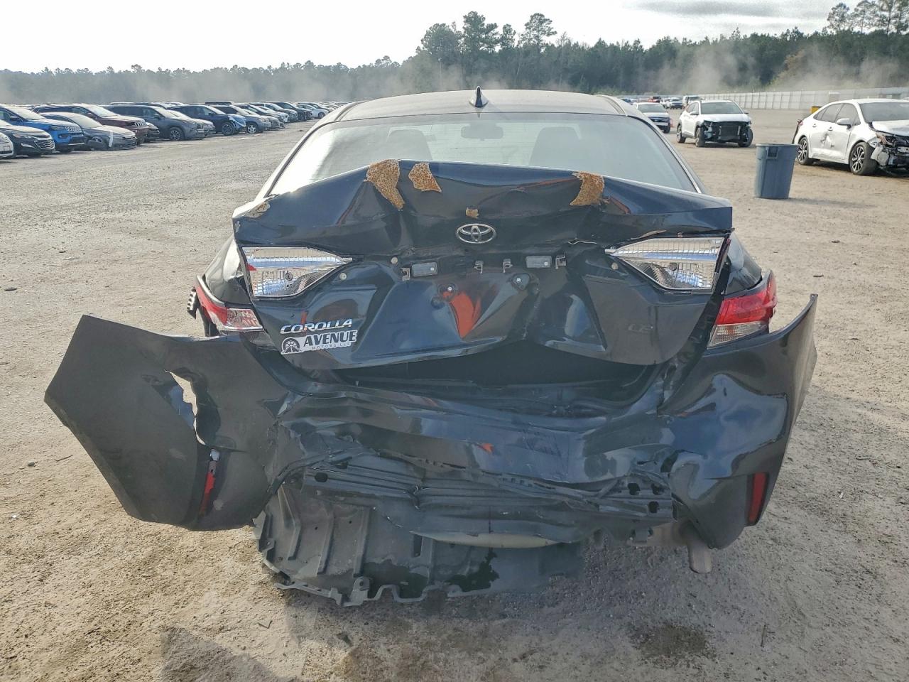2021 TOYOTA COROLLA LE photo 6