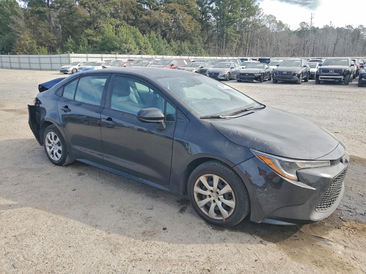 2021 TOYOTA COROLLA LE photo 4