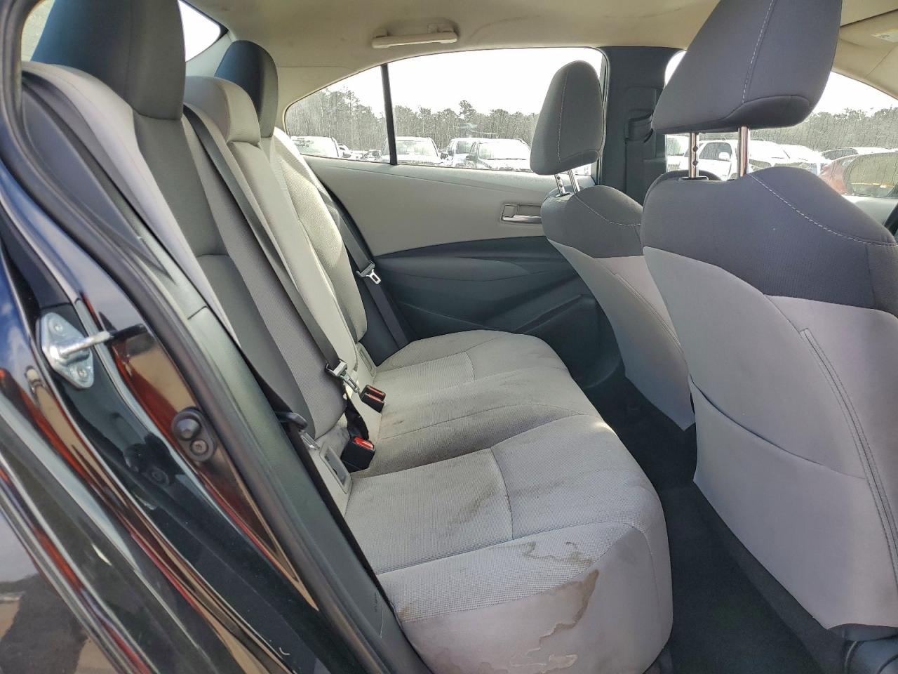 2021 TOYOTA COROLLA LE photo 10