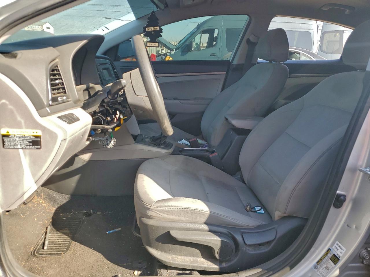 2017 HYUNDAI ELANTRA SE photo 13