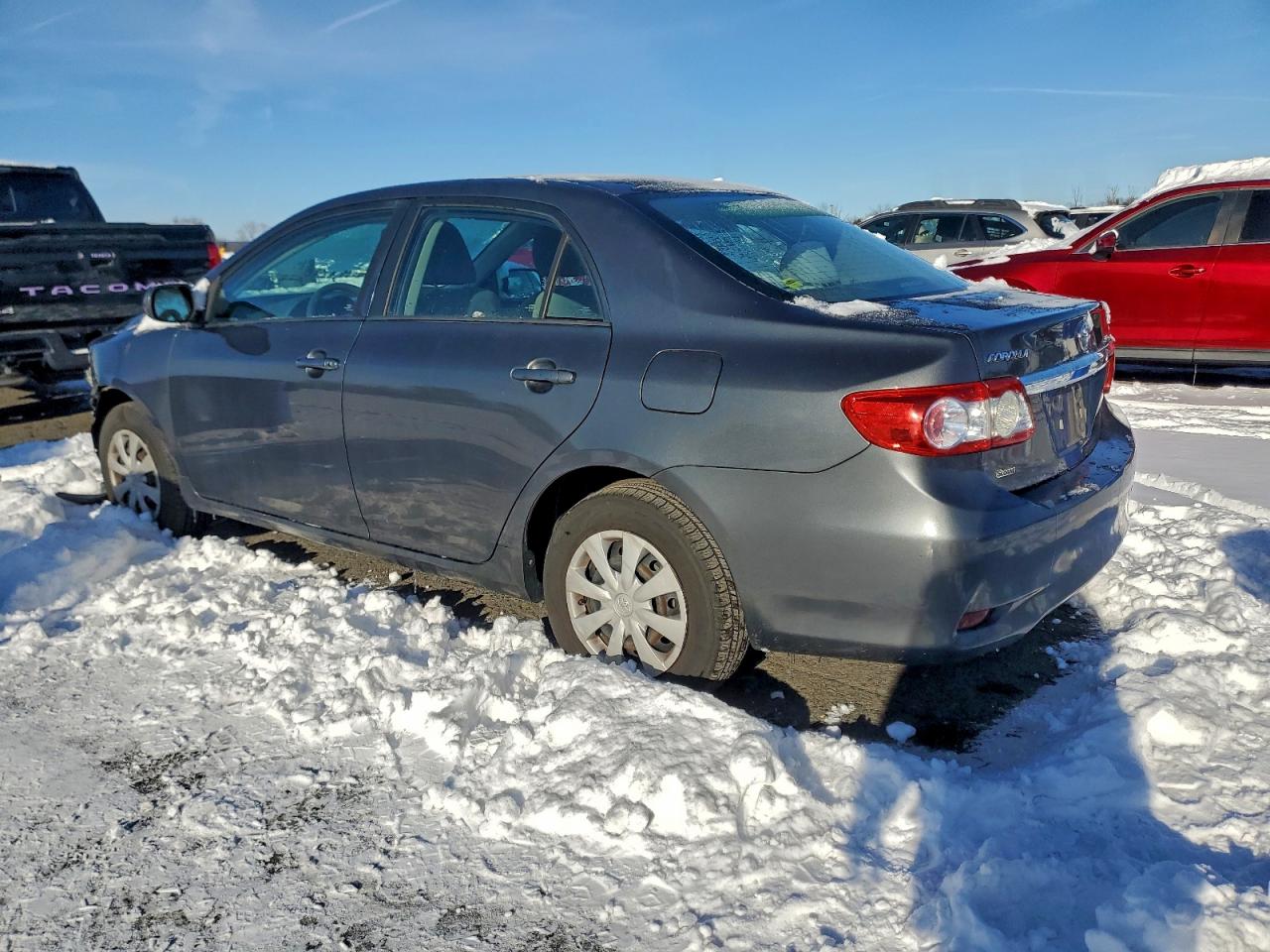 2011 TOYOTA COROLLA BASE photo 3