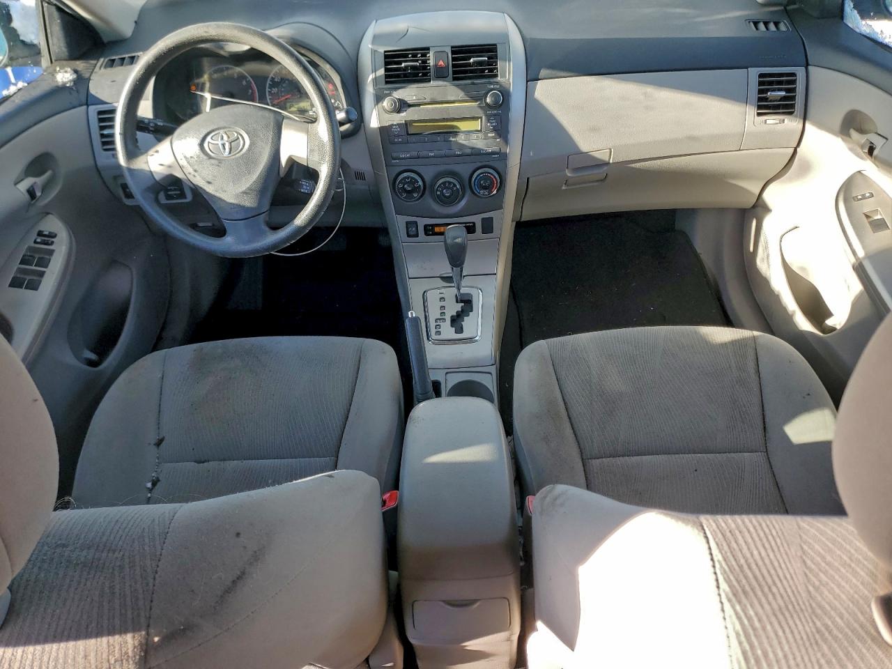 2011 TOYOTA COROLLA BASE photo 15