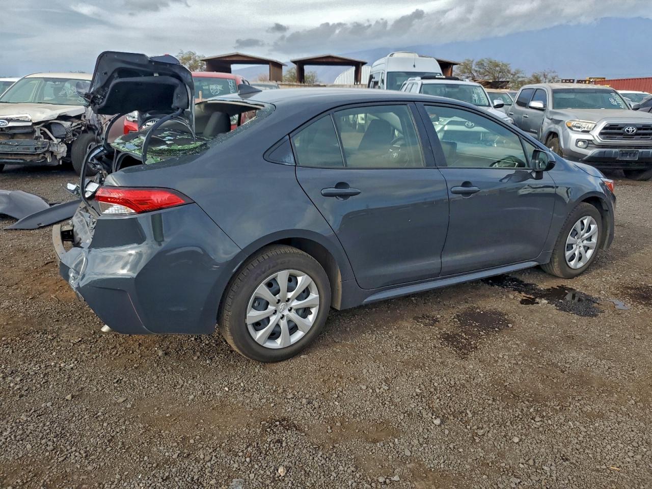 2025 TOYOTA COROLLA LE photo 7