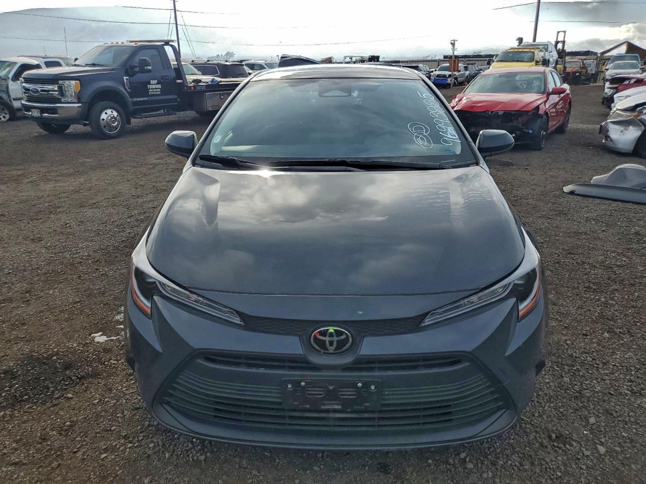 2025 TOYOTA COROLLA LE photo 13