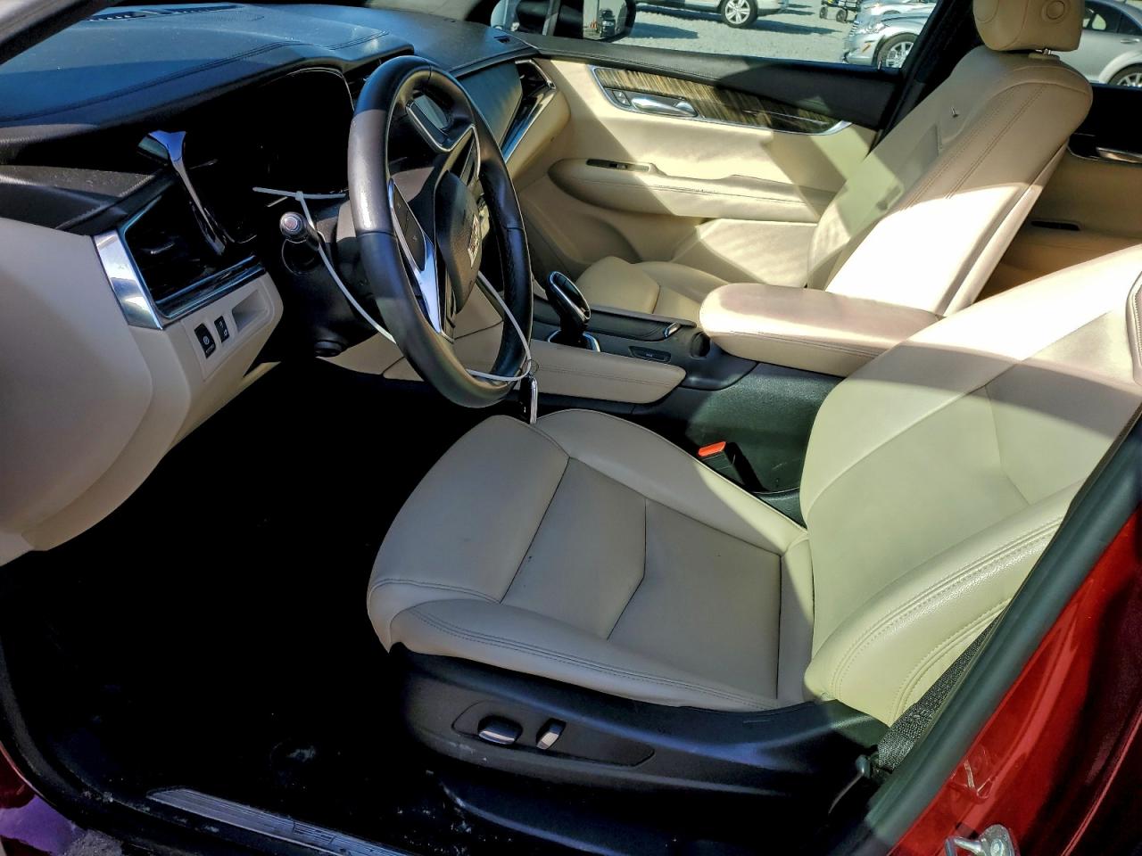 2017 CADILLAC XT5 photo 7