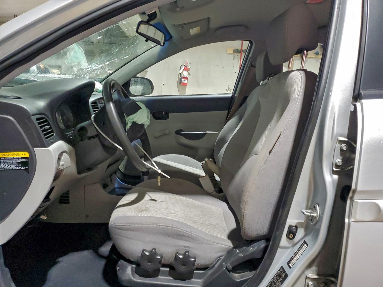 2008 HYUNDAI ACCENT GLS photo 7