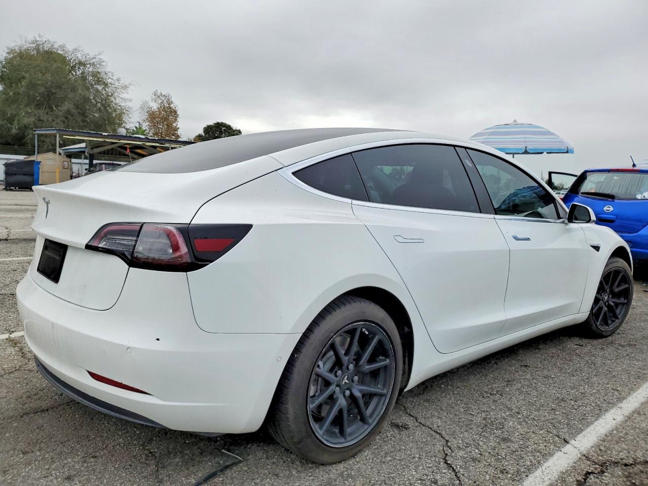 2019 TESLA MODEL 3 photo 5