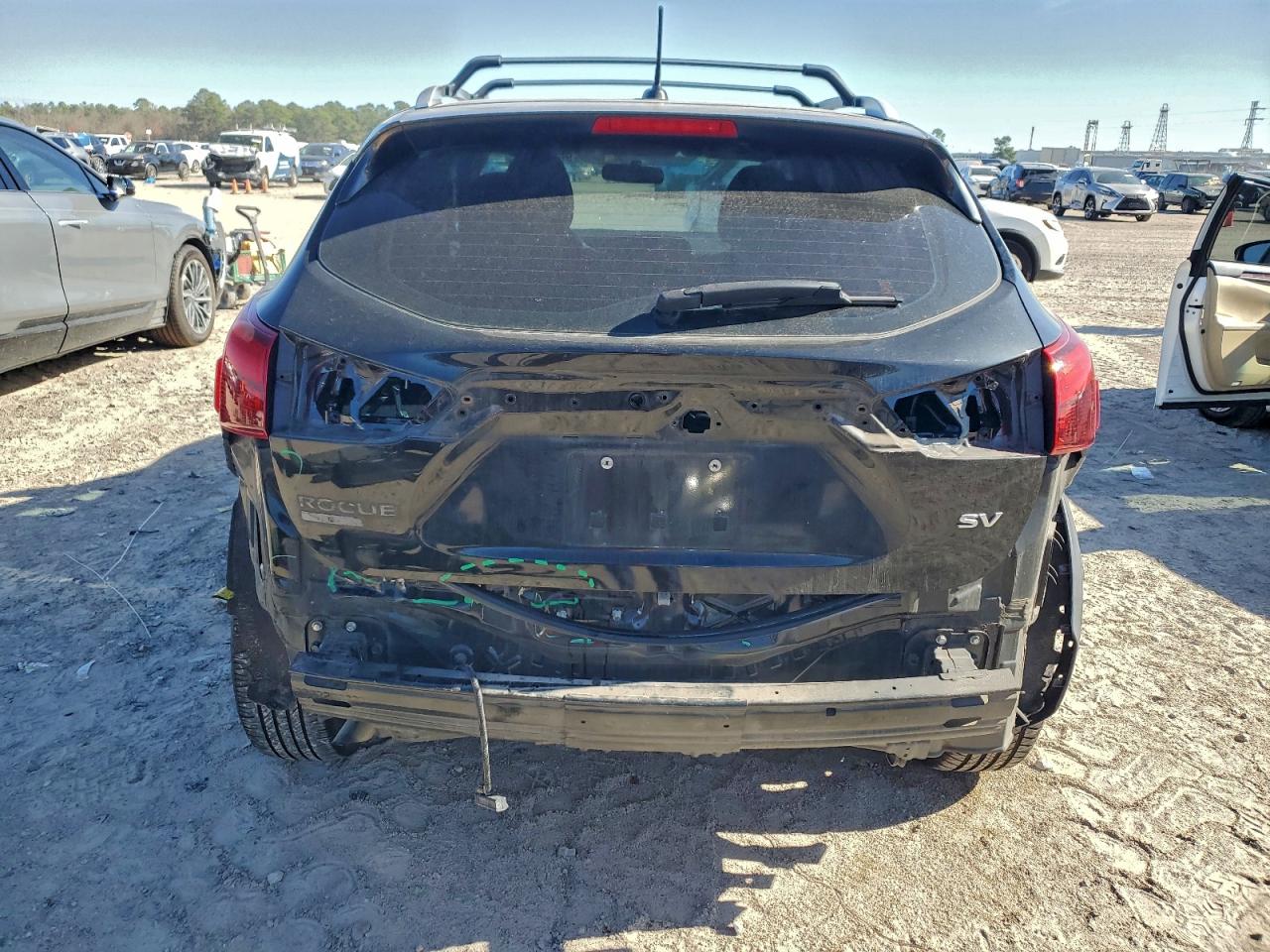 2018 NISSAN ROGUE SPORT S photo 6