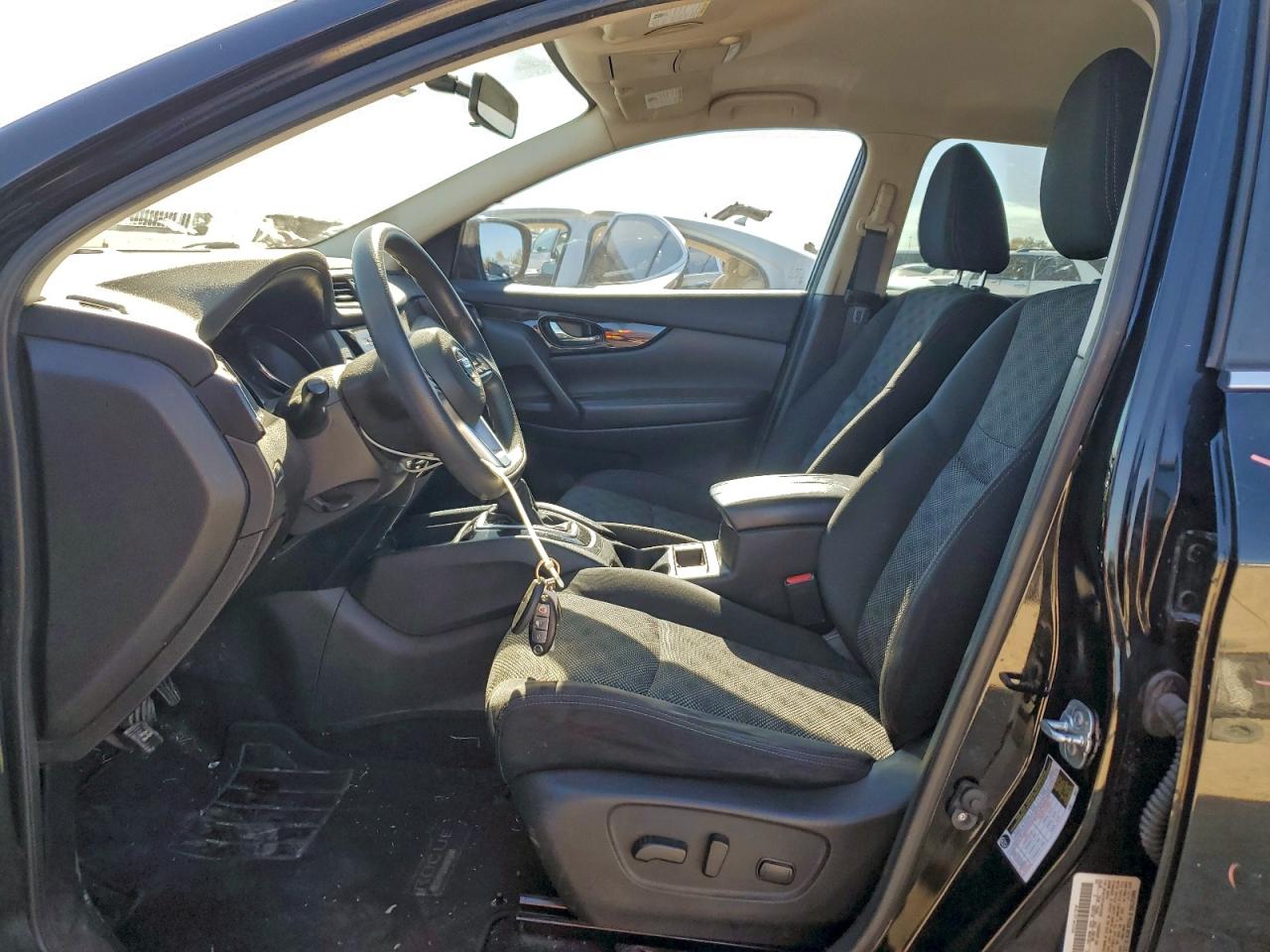 2018 NISSAN ROGUE SPORT S photo 7