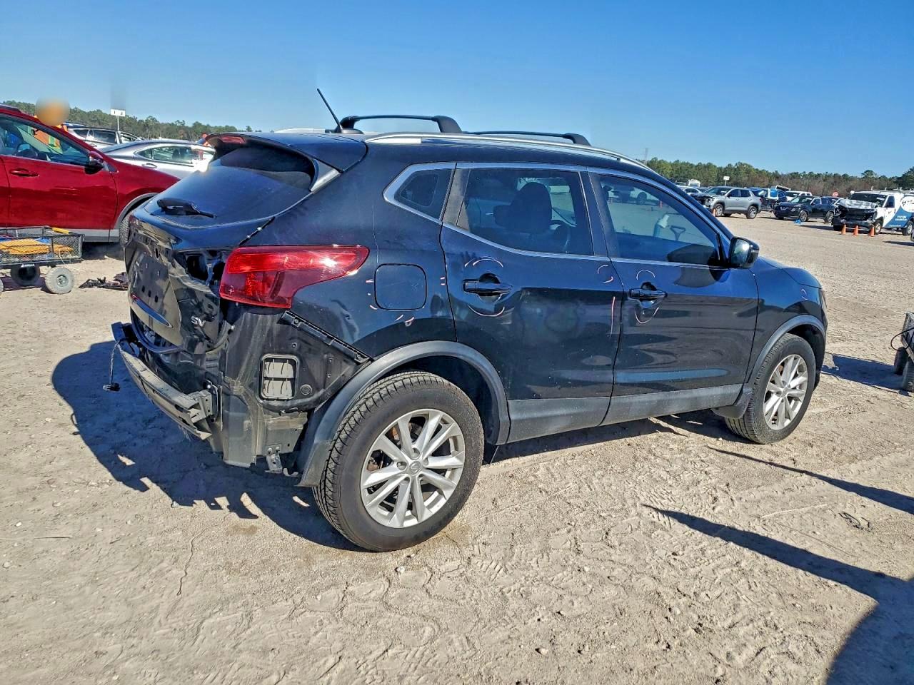 2018 NISSAN ROGUE SPORT S photo 3