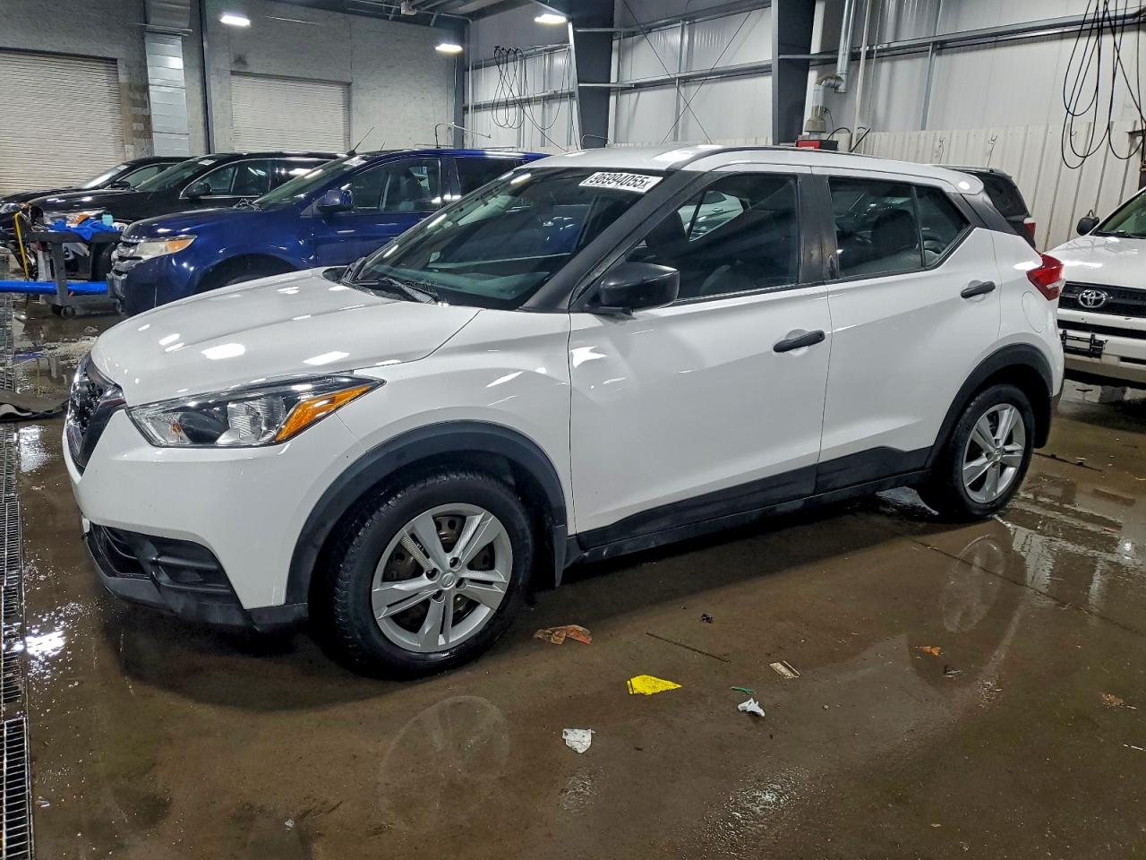 2020 NISSAN KICKS