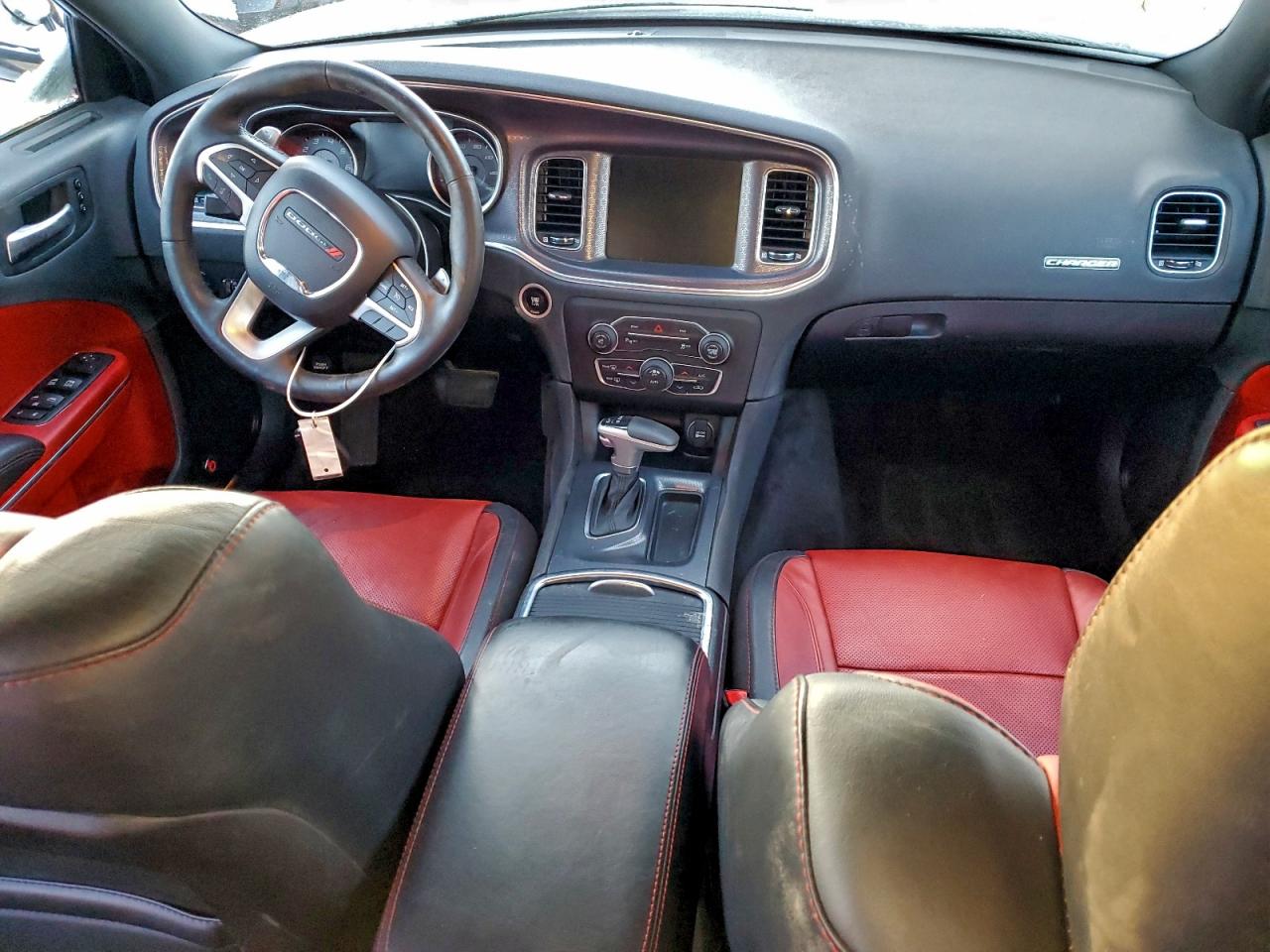 2015 DODGE CHARGER SXT photo 22