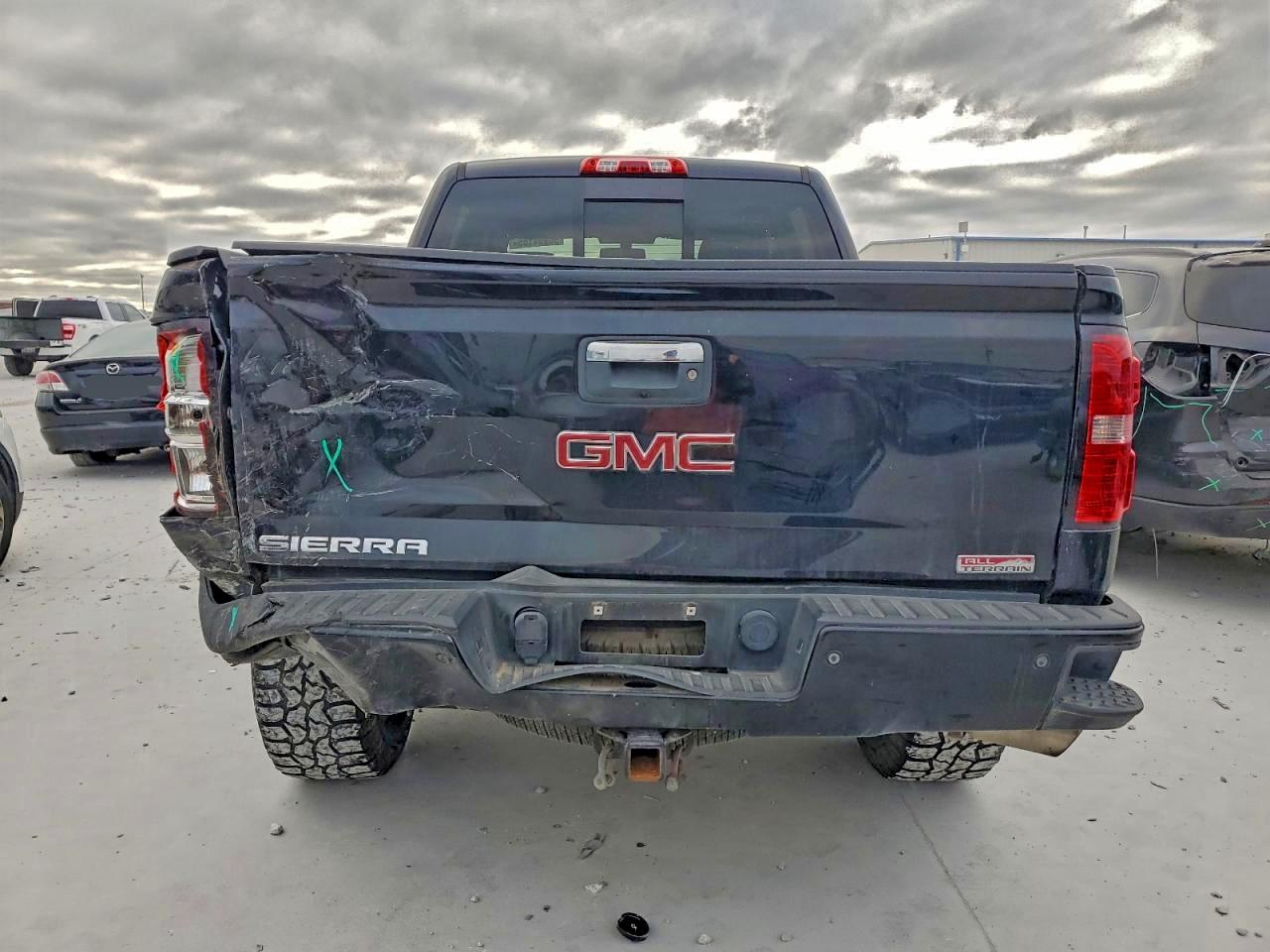 2015 GMC SIERRA K1500 SLT photo 16