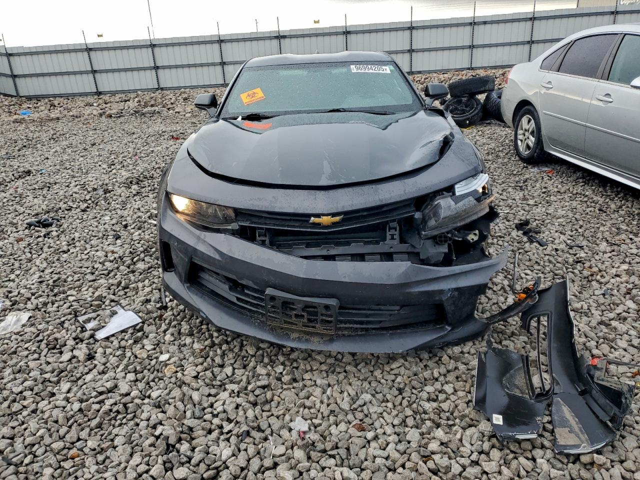 2016 CHEVROLET CAMARO LT photo 5
