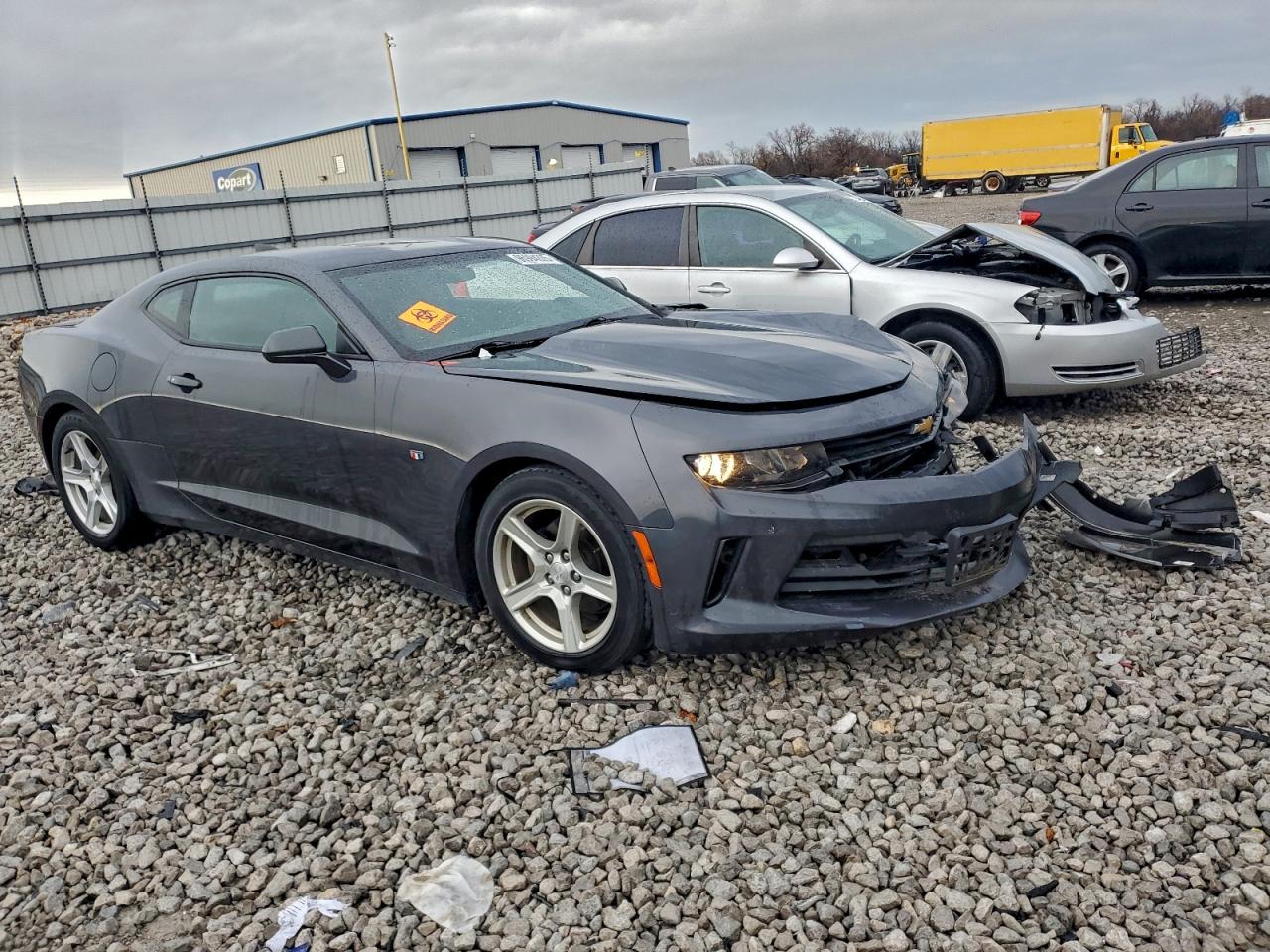 2016 CHEVROLET CAMARO LT photo 4