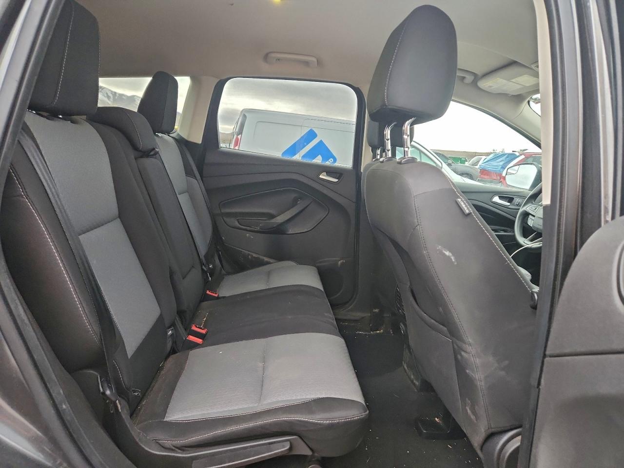 2017 FORD ESCAPE SE photo 19