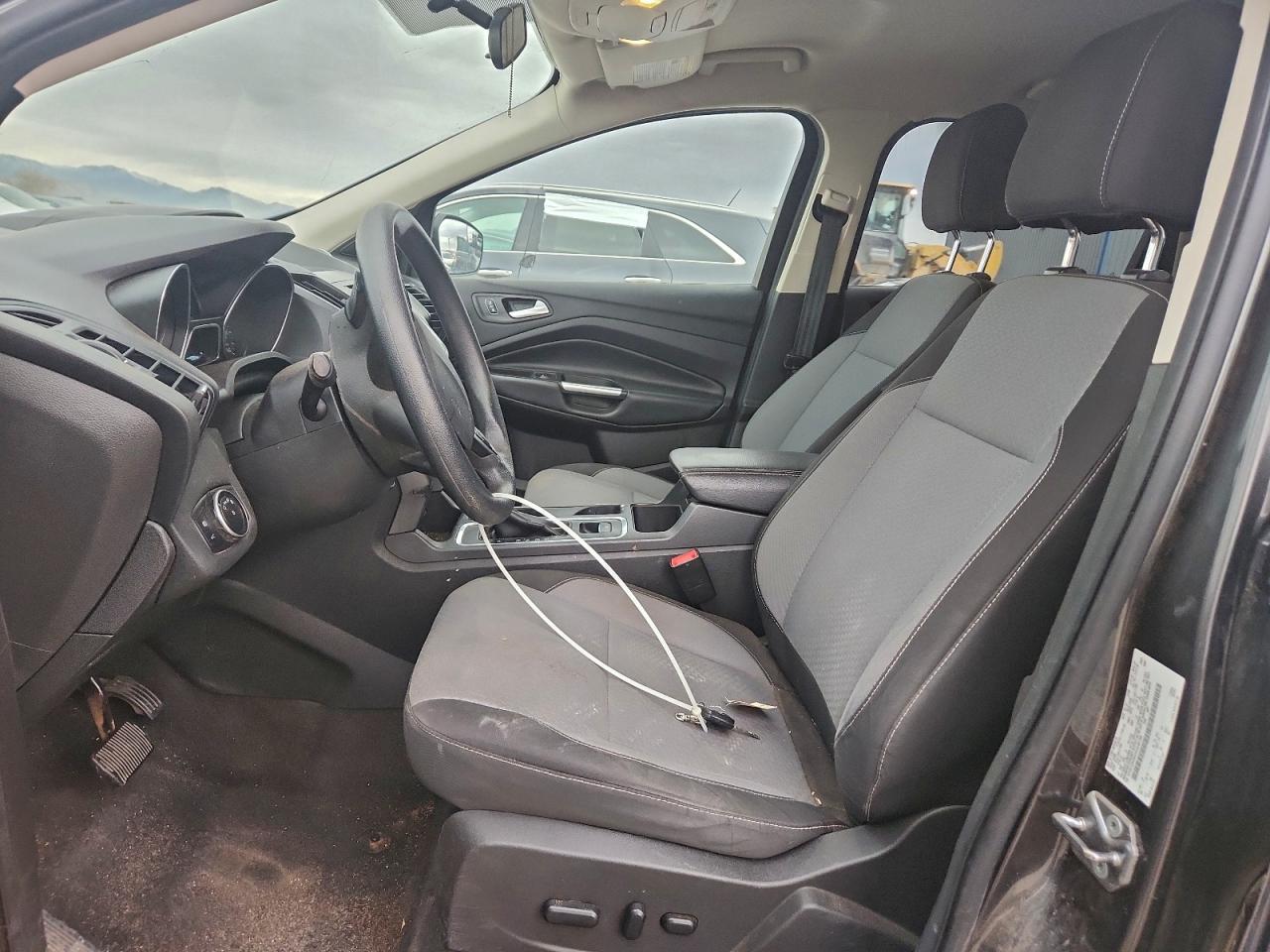 2017 FORD ESCAPE SE photo 13
