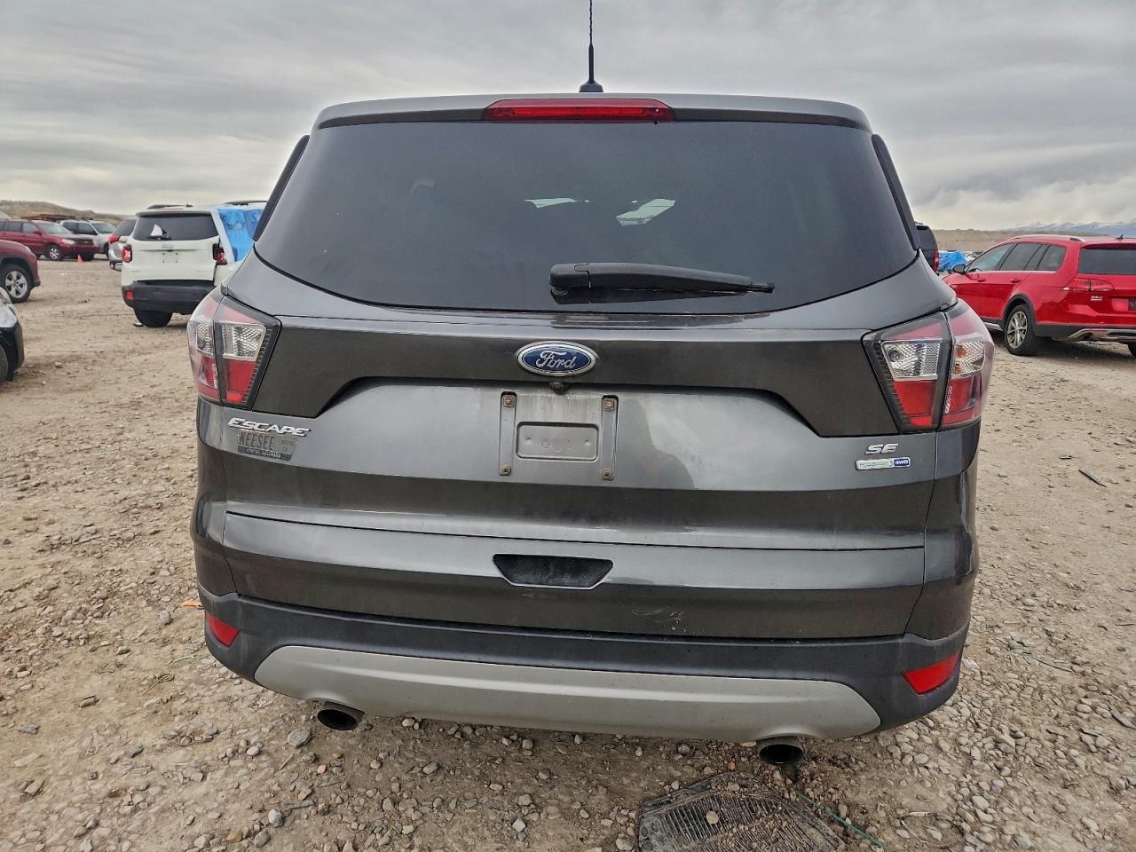 2017 FORD ESCAPE SE photo 11