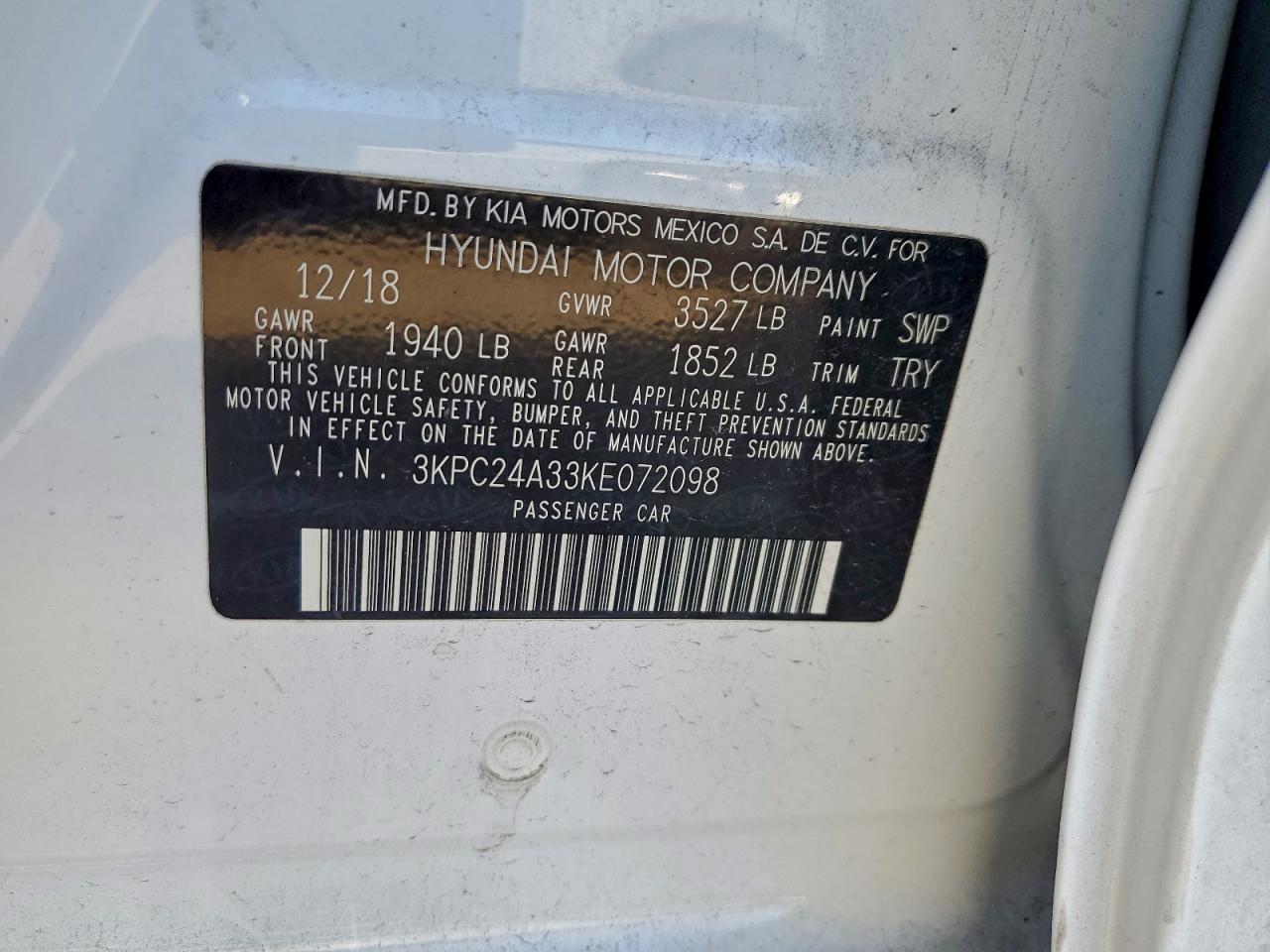 2019 HYUNDAI ACCENT SE photo 12